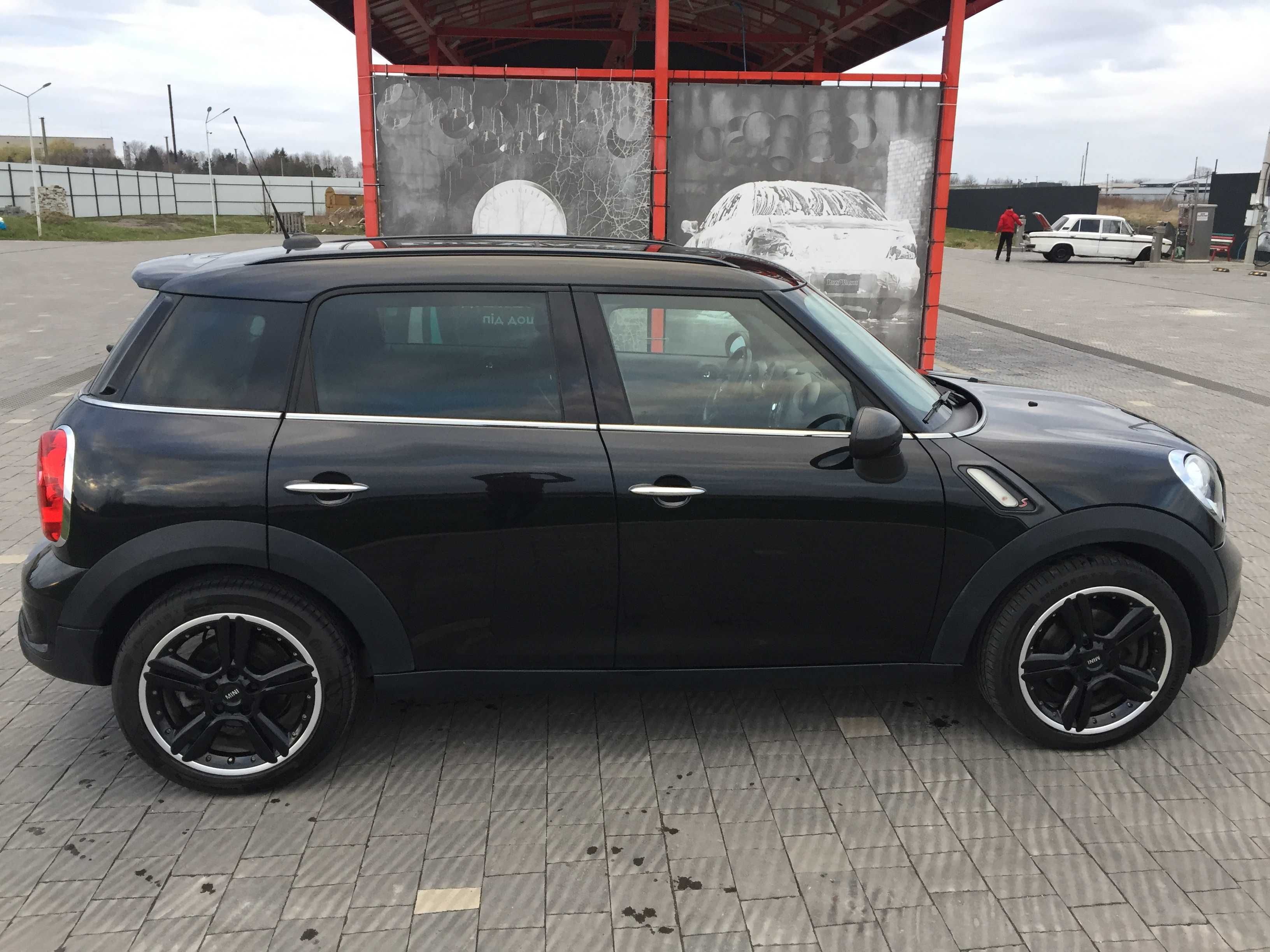 MINI Cooper SD Countryman Chili Harman Kardon