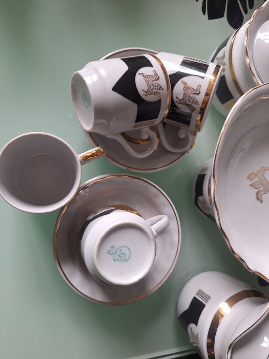 Сервізи чайні та кофейні