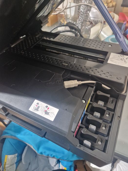 Impressora Brother DCP-115C com cartuchos incluídos!