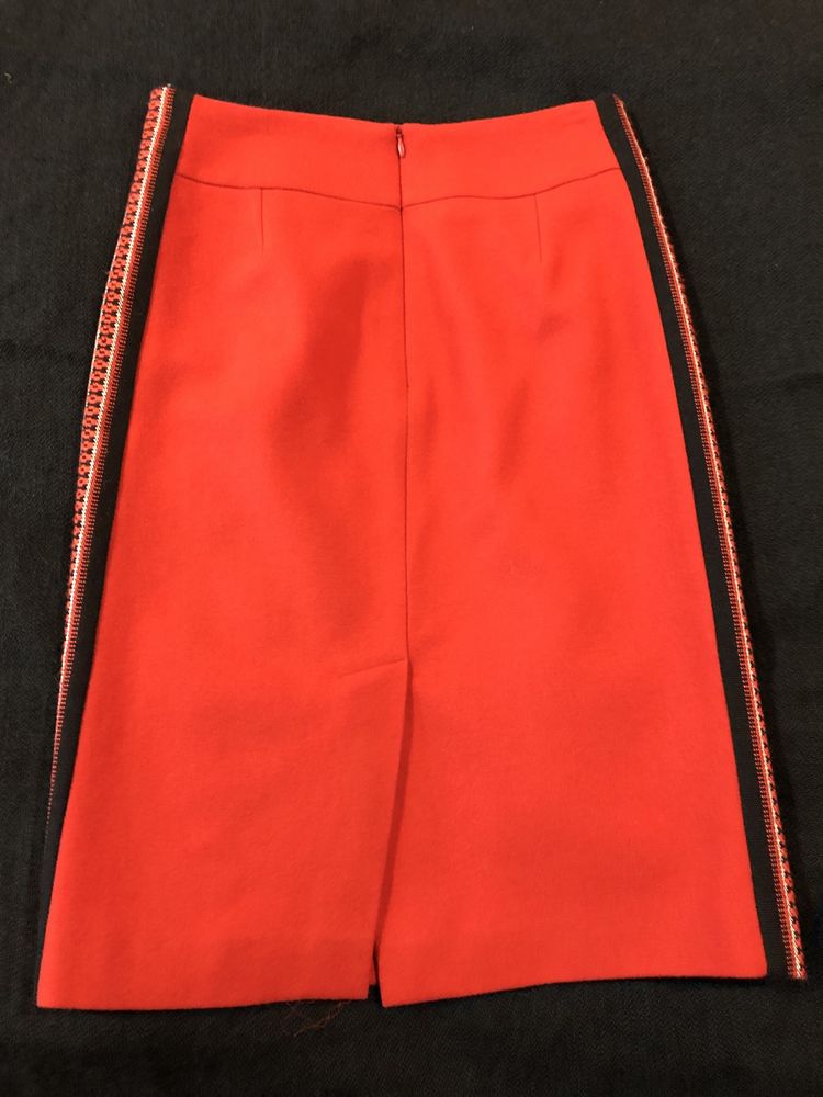 Spódnica s czerwona z lampasem, marka rabarbar