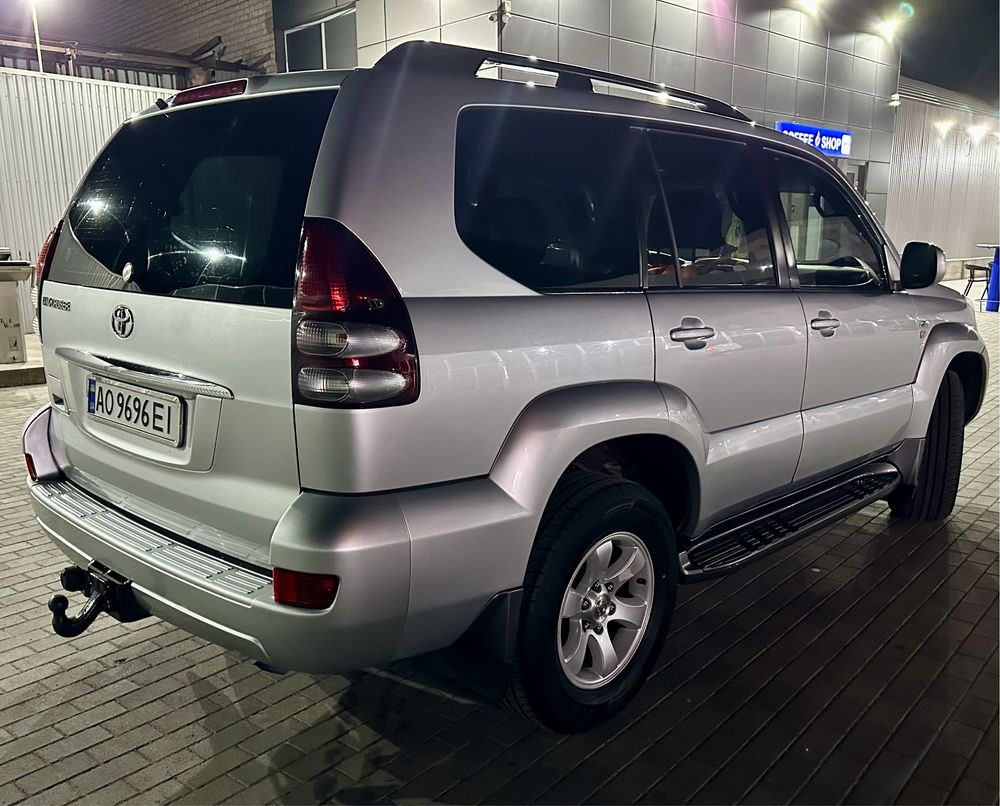 Продам Toyota Land Cruiser 120