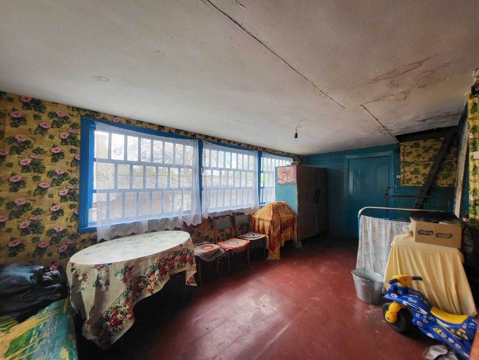 Продам будинок в селі Надинівка.