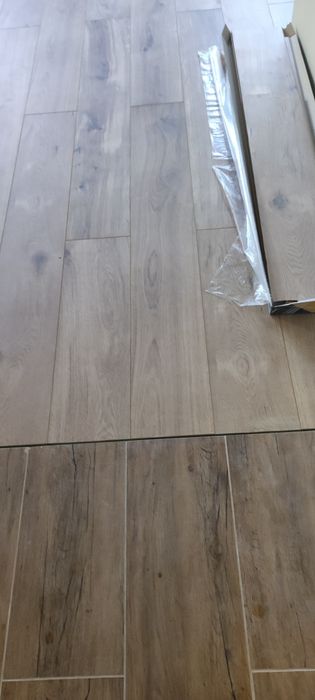 Ламинат линолеум укладка монтаж МДФ плинтуса