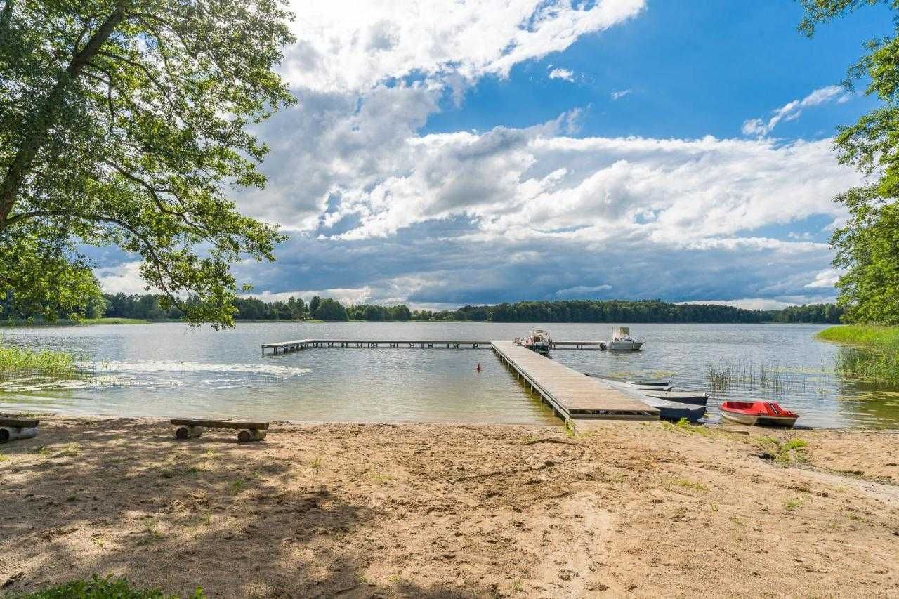 Domki nad jeziorem  Liksajny -cena os .camper/imprezy/namioty