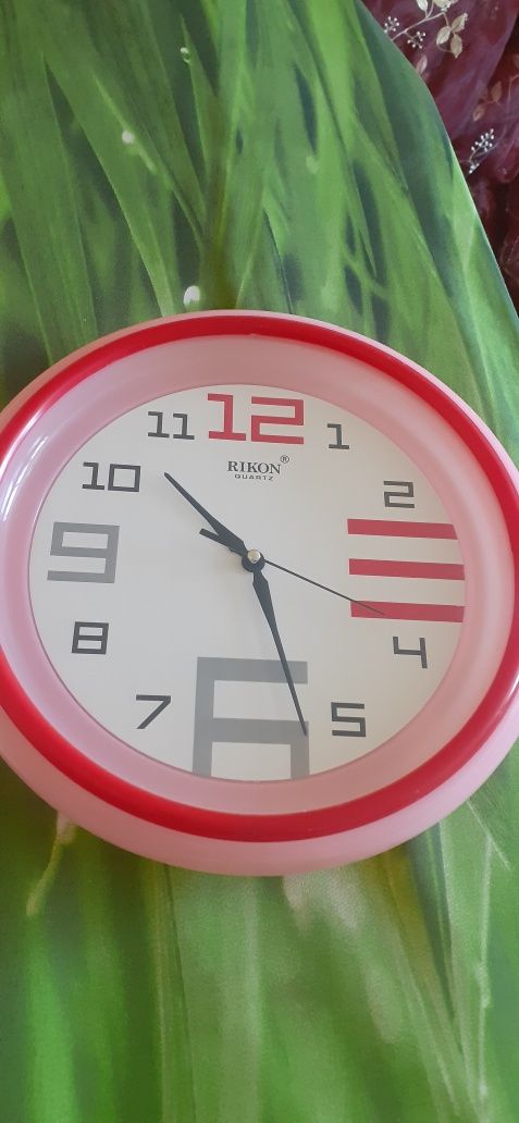 Часы настенные фирма Rikon