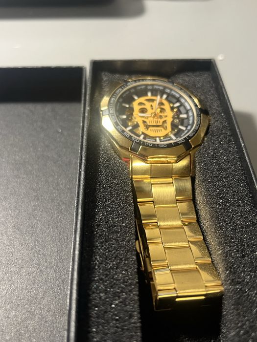 Наручний годинник