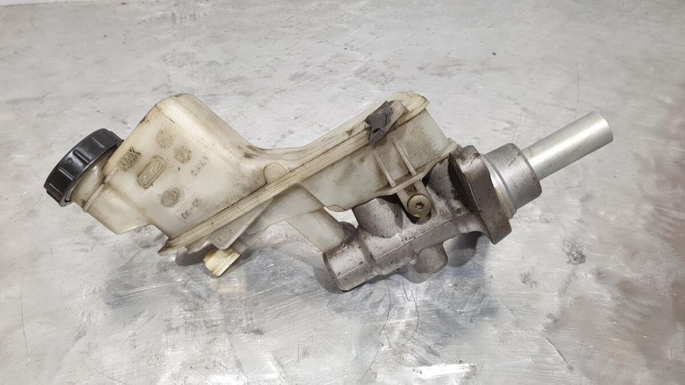 Главный тормозной цилиндр GNYB4340Z  Mazda 6 GG 2002-2006 разборка