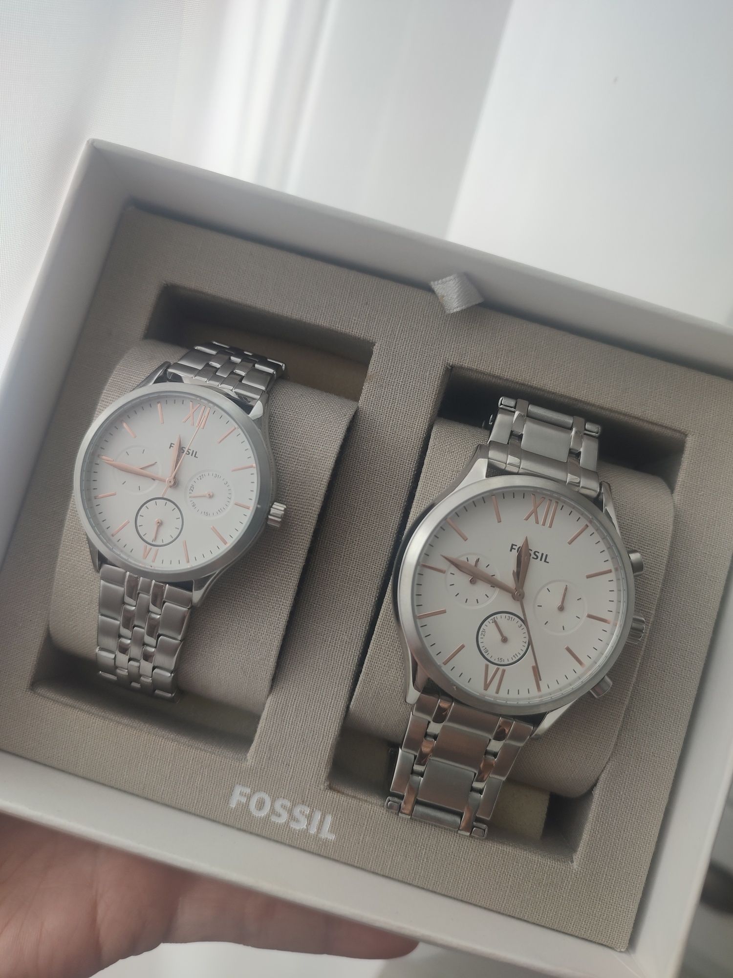 Zestaw zegarków Fossil dla niej i dla niego