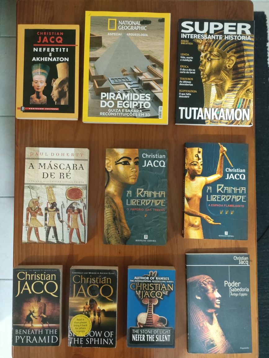 Livros e revistas sobre o Egito