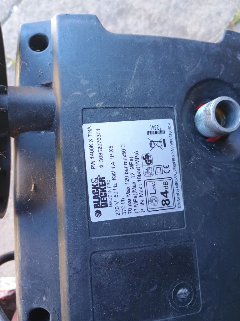Myjka ciśnieniowa  Black decker