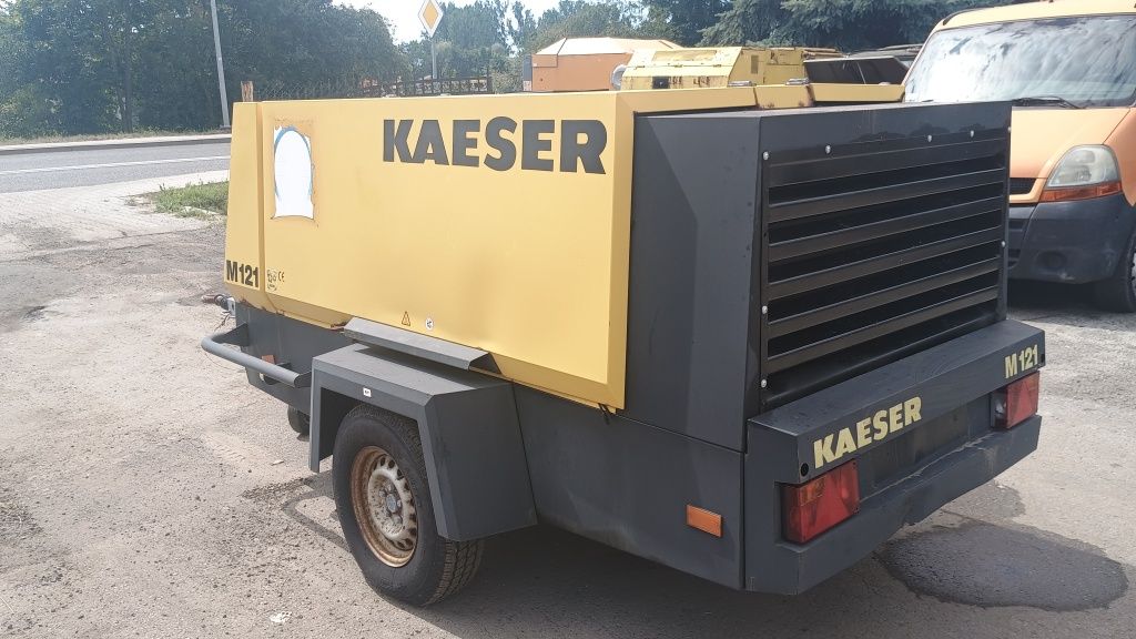 kompresor śrubowy Kaeser M121 rok prod 2003 z wojska atlas copco