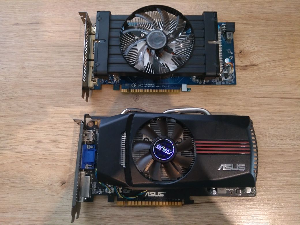 2x GTX 550 1GB GDDR5