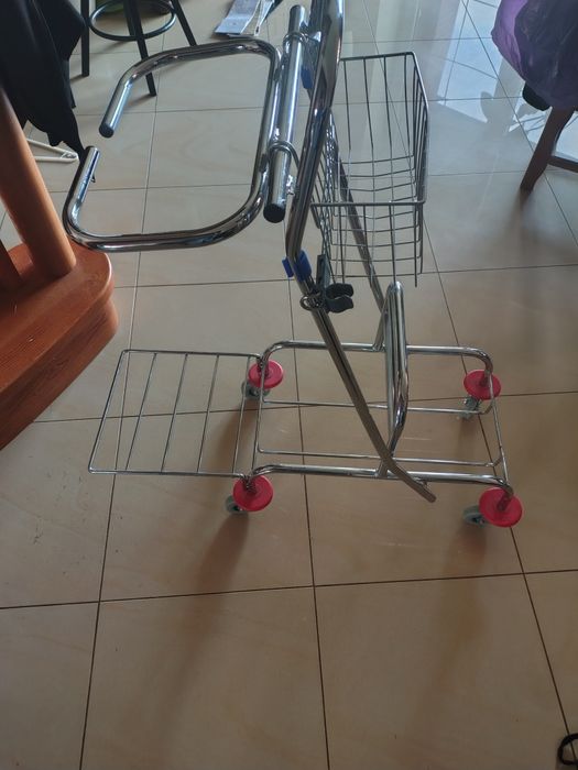 Wózek na akcesoria do sprzątania