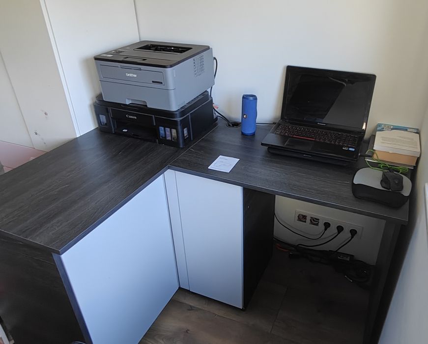 Biurko narożne 140cm