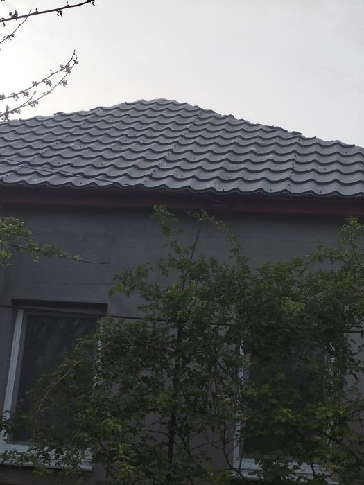 Услуги электрика ,сантехника,натяжные потолки,фасады,крыши,откосы