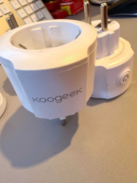 4 tomadas Koogeek com interruptor