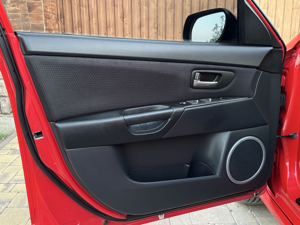 Мазда 3 1.6 автомат газ 2007 Mazda 3