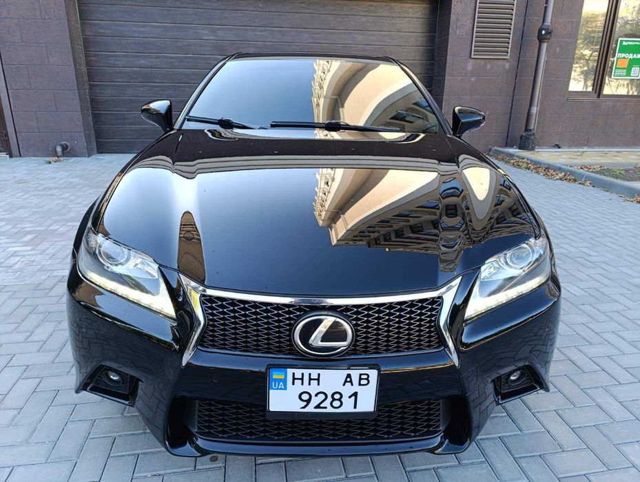Lexus GS 350 2014 року 3.5 л. /бензин