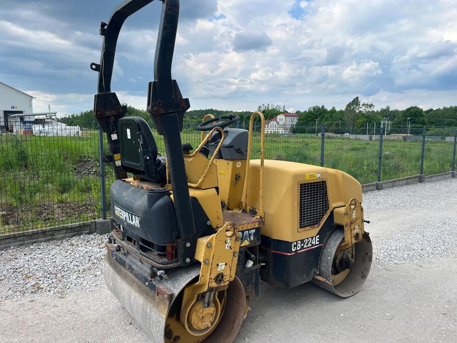 Caterpillar CB 224 E  Walec CAT CB224 E