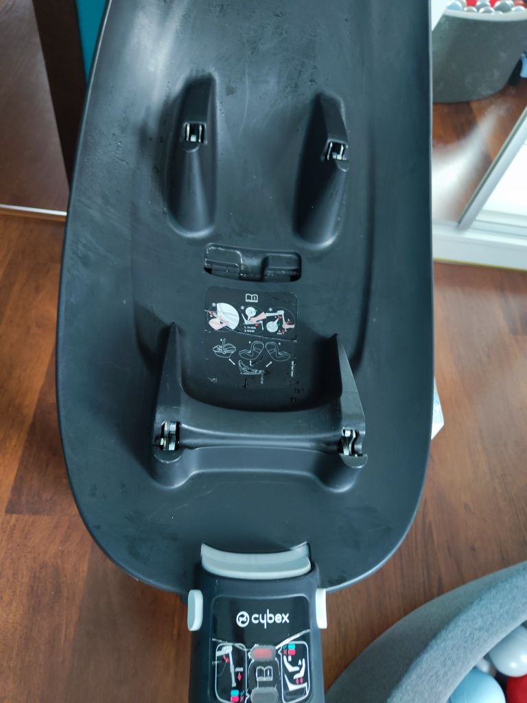 Fotelik Cybex Aton M i size + baza