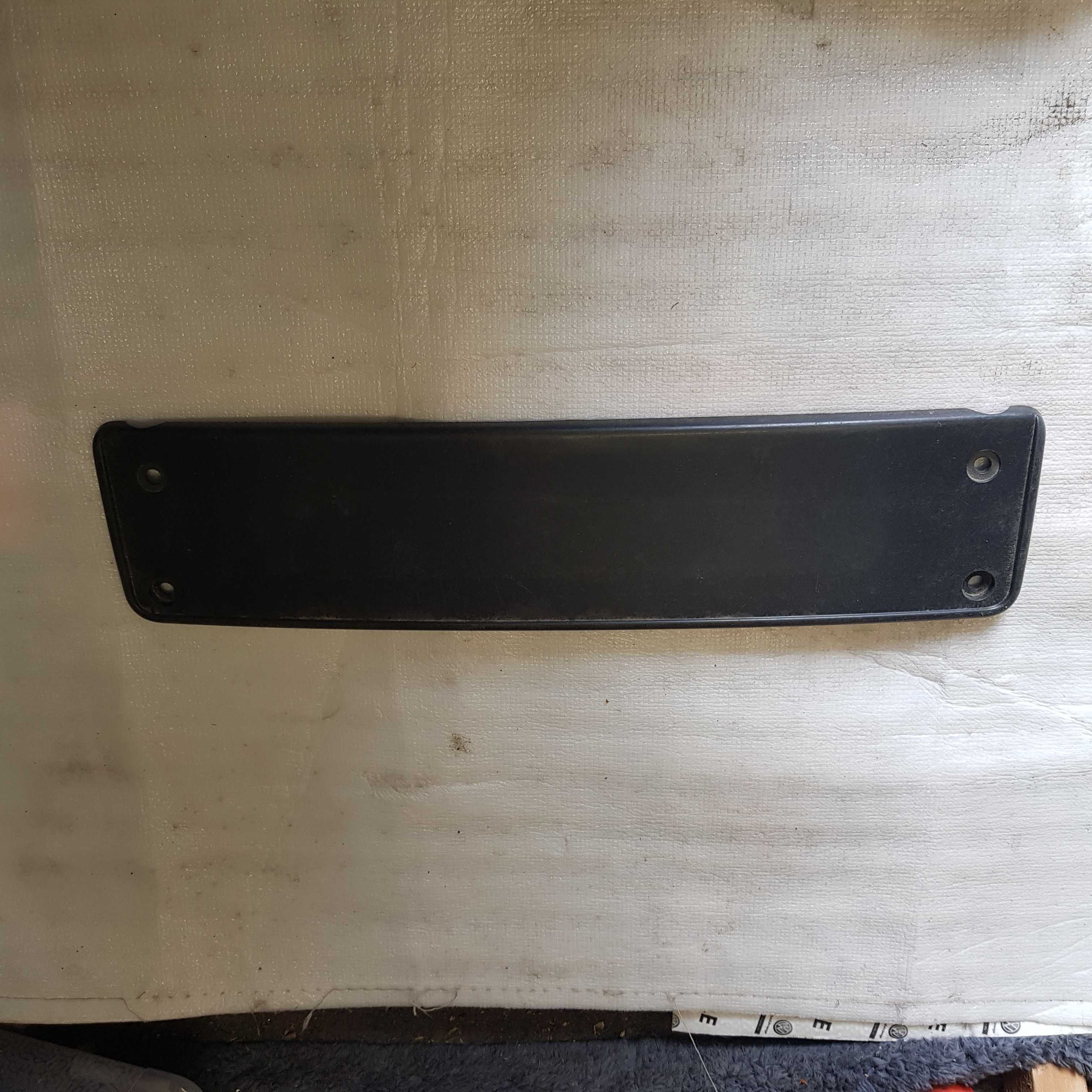 ramka tablicy rejestracyjnej VW Golf 5 , Jetta 1K0