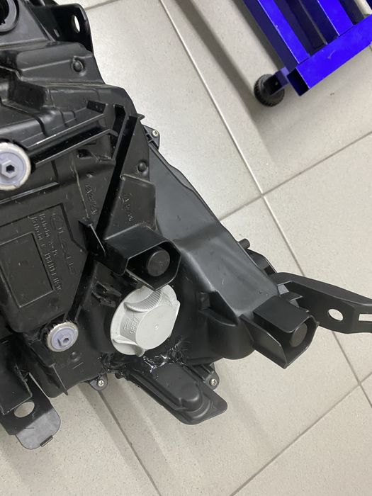 Optica direita lexus