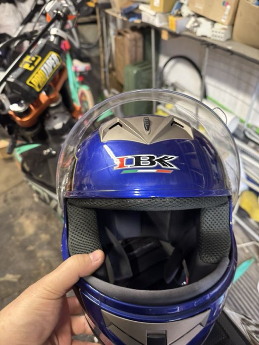 Продам шолом, шлем