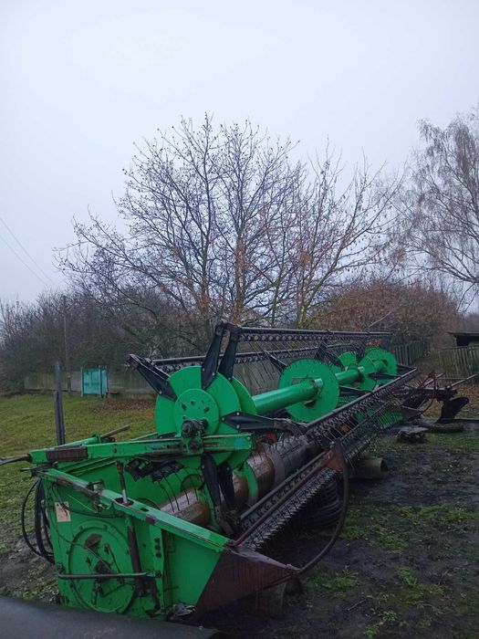 Комбайн Дон 1500