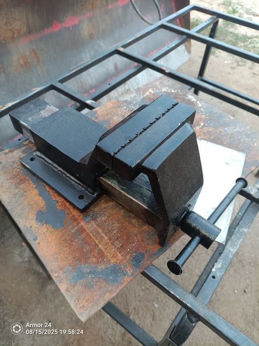 Witam mam na sprzedanie imadło stalowe konkretne masywne