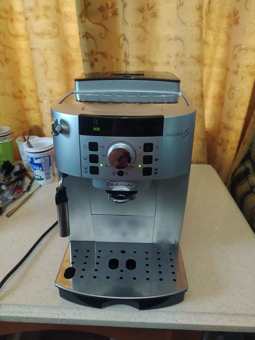 Кофемашина Delonghi Magnifica S