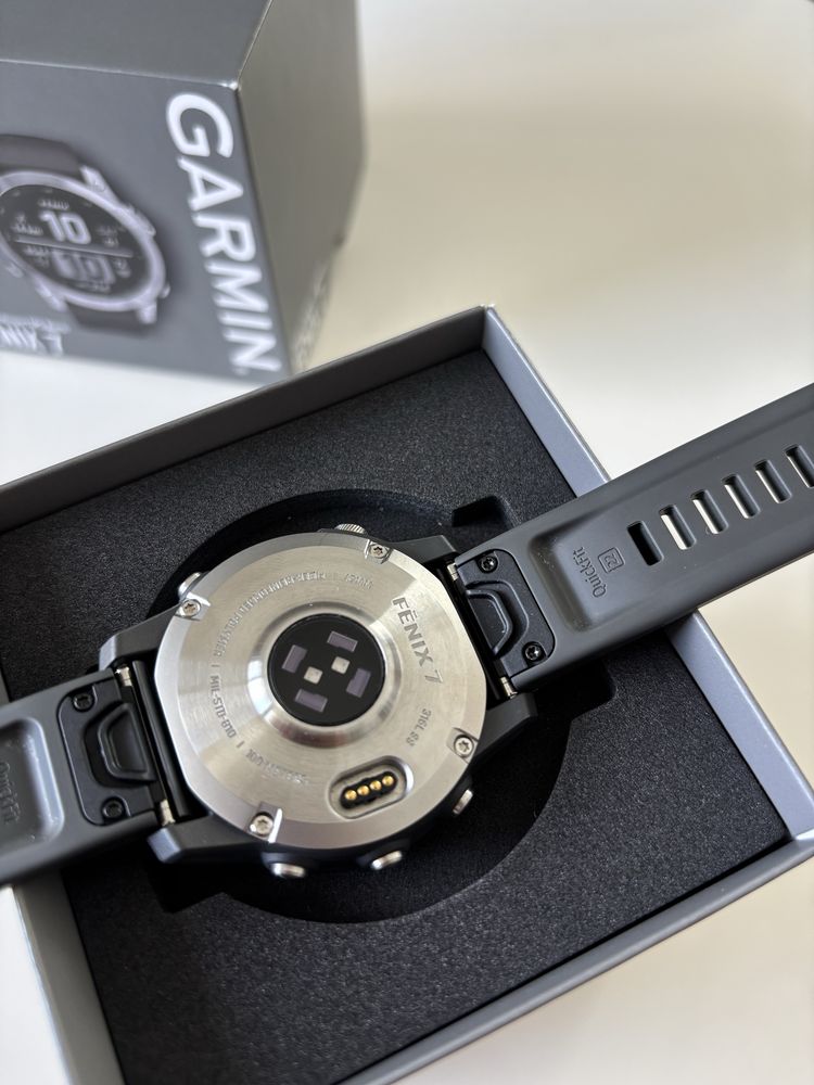 Garmin Fenix 7 GPS 47mm smartwatch