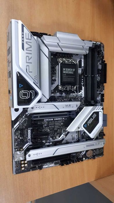Материнська плата Asus PRIME Z690-A