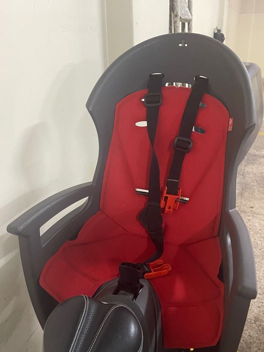 Cadeira porta-criança fixação quadro