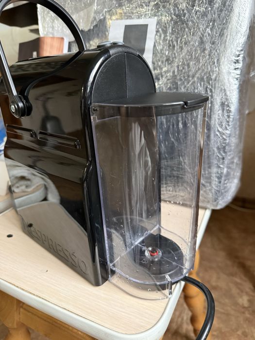 Кофемашина капсульная Nespresso inissia