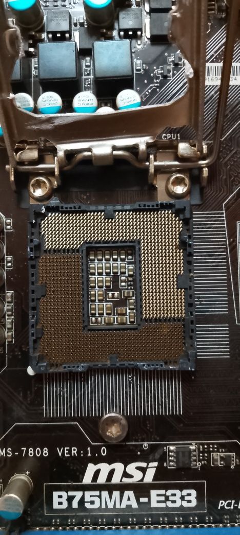 СРОЧНО Продам MSI b75ma-e33