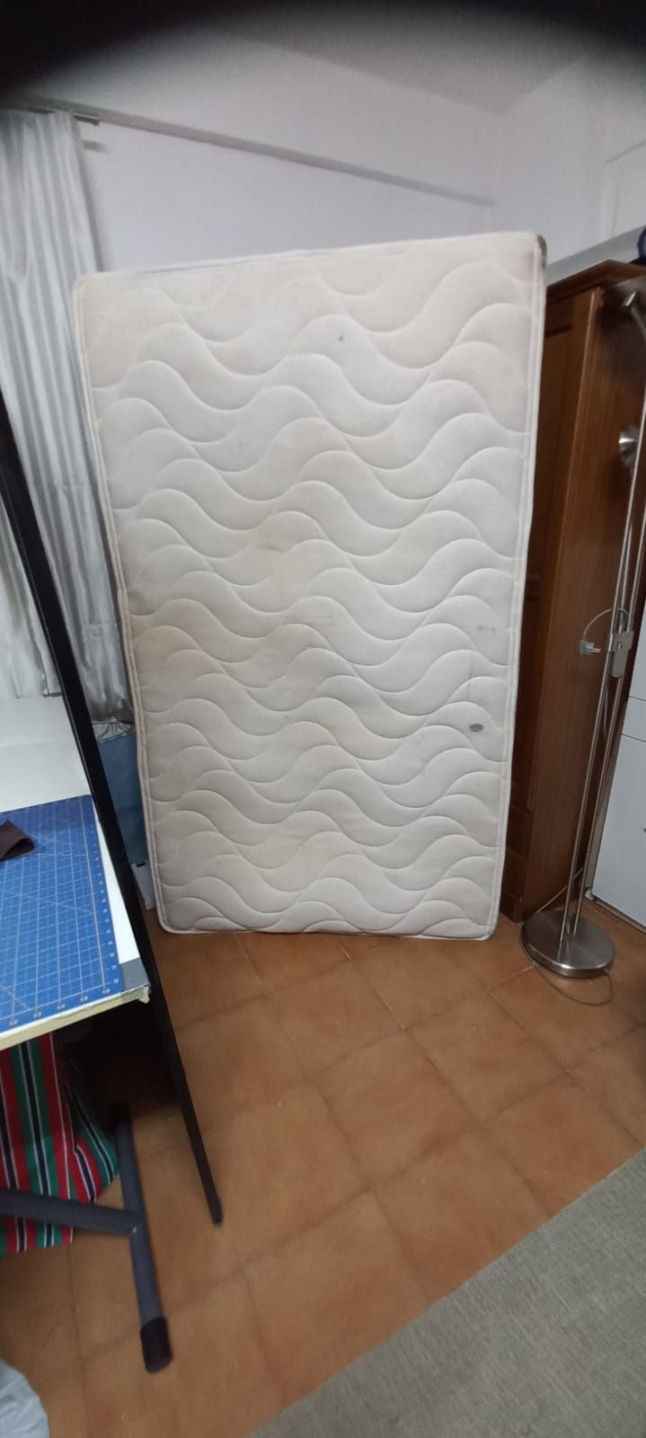 Vendo colchão cama de casal