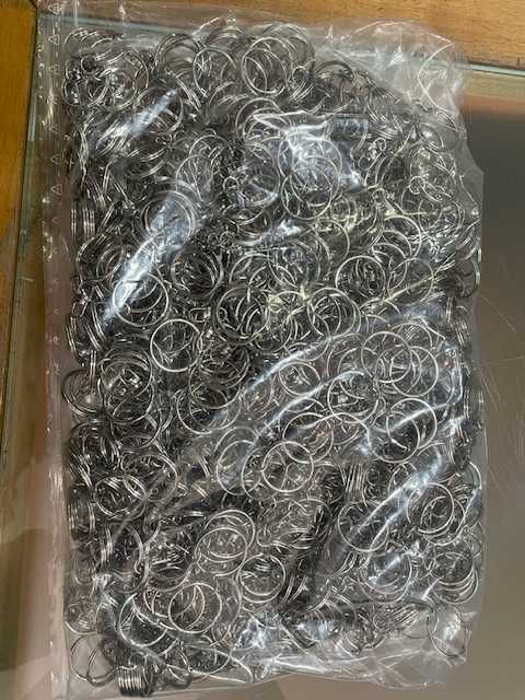 Conjunto +- 200 peças em metal para chaveiro/porta-chaves