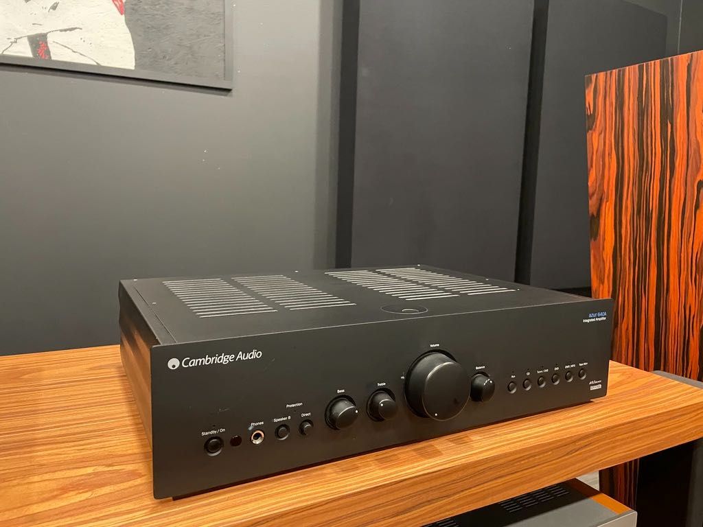Cambridge Audio 640 Azur V2 - wzmacniacz zintegrowany.