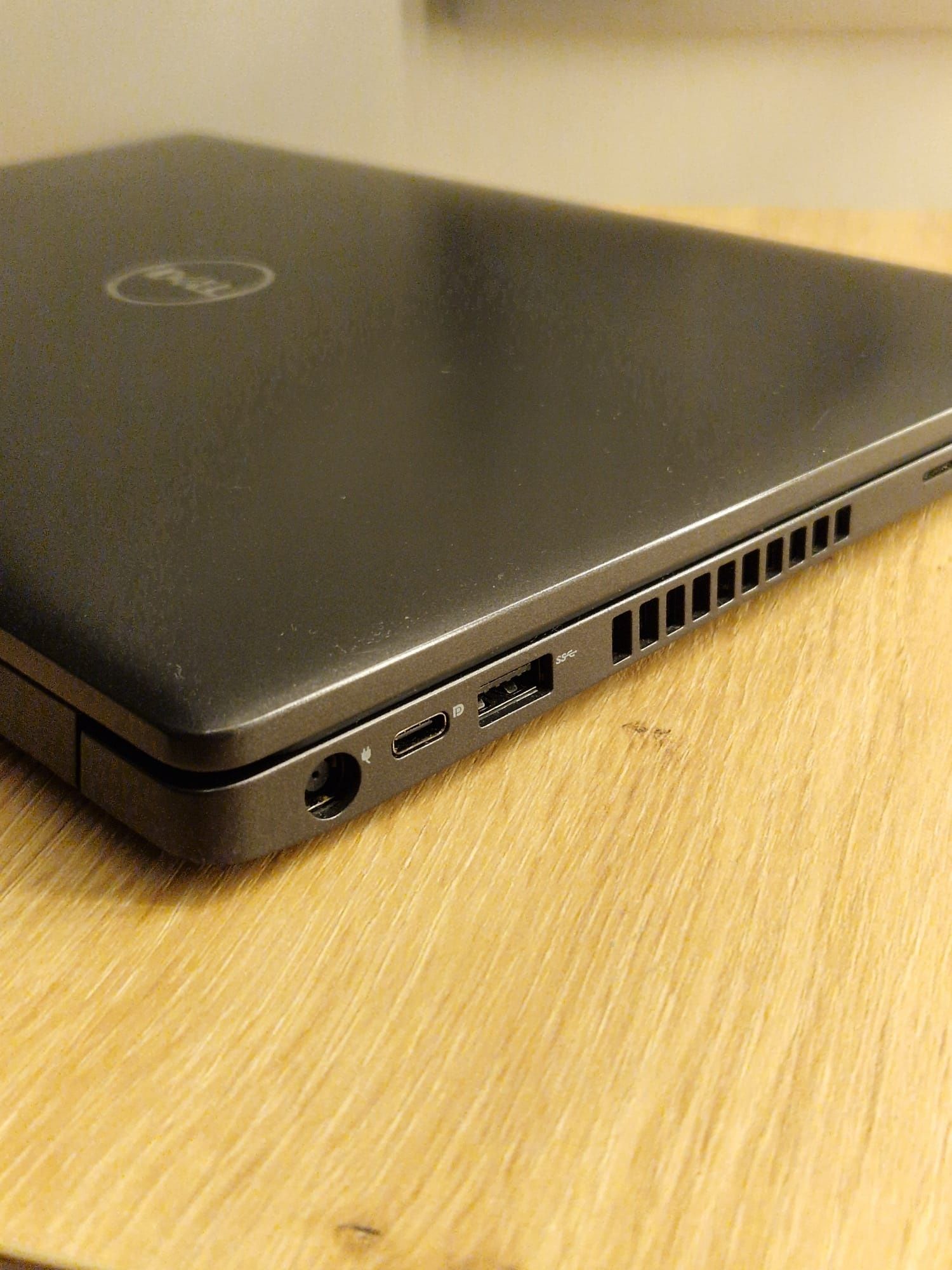 Laptop Dell Latitude 5400