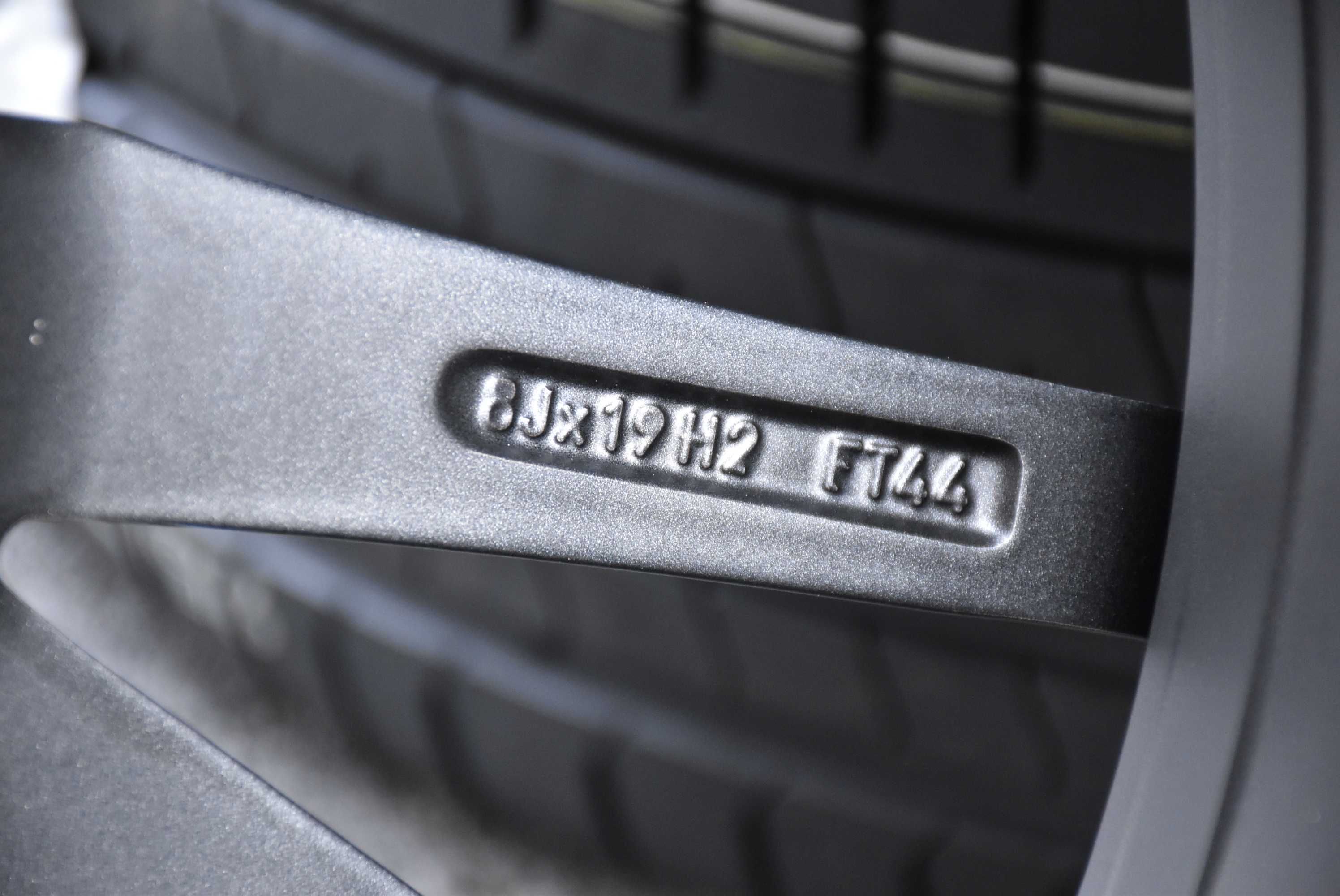 Nowe koła OEM VOLKSWAGEN ARTEON Pretoria 19" Pirelli 2024r