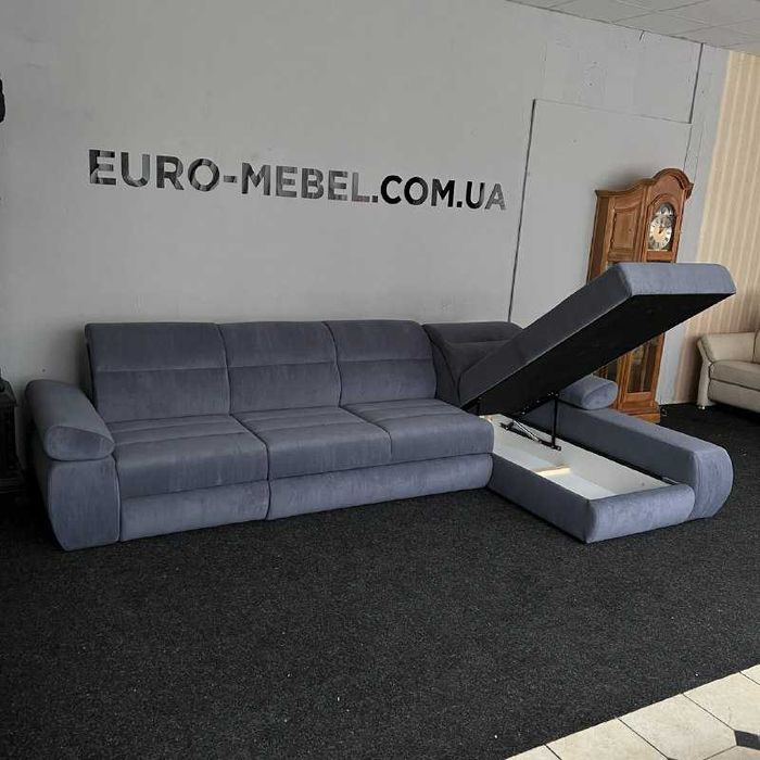 Великий новий диван «Бестселер»