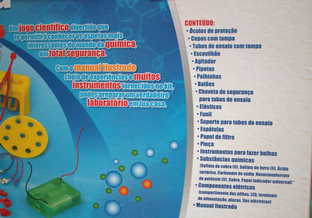 Grande Laboratório de Química Clementoni - 180 Experiências