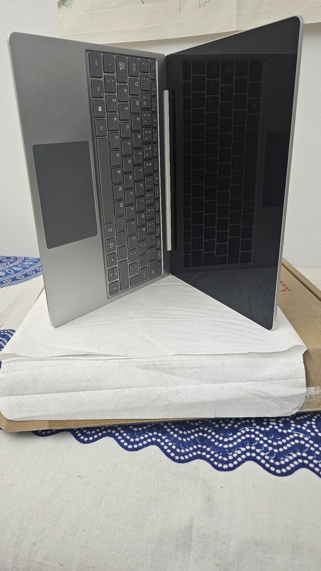 Surface Go Laptop 126G i5 | Microsoft