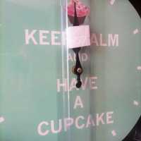 Zegar Keep Calm and Have a Cupcake Dunelm Clocks Collection miętowy