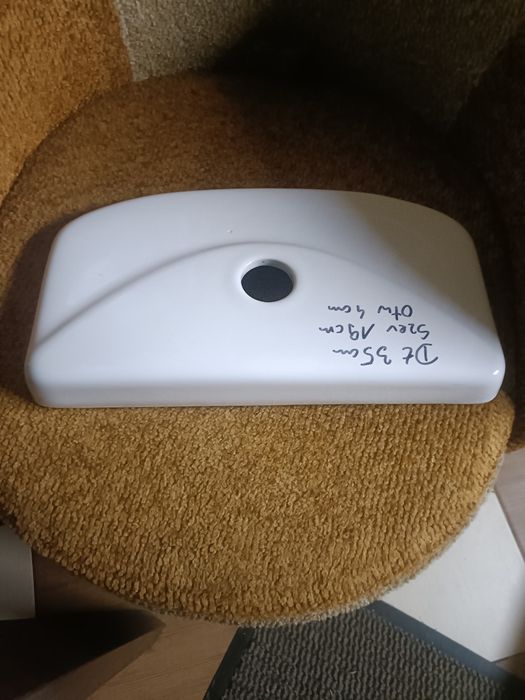 pokrywa spłuczki kompactu