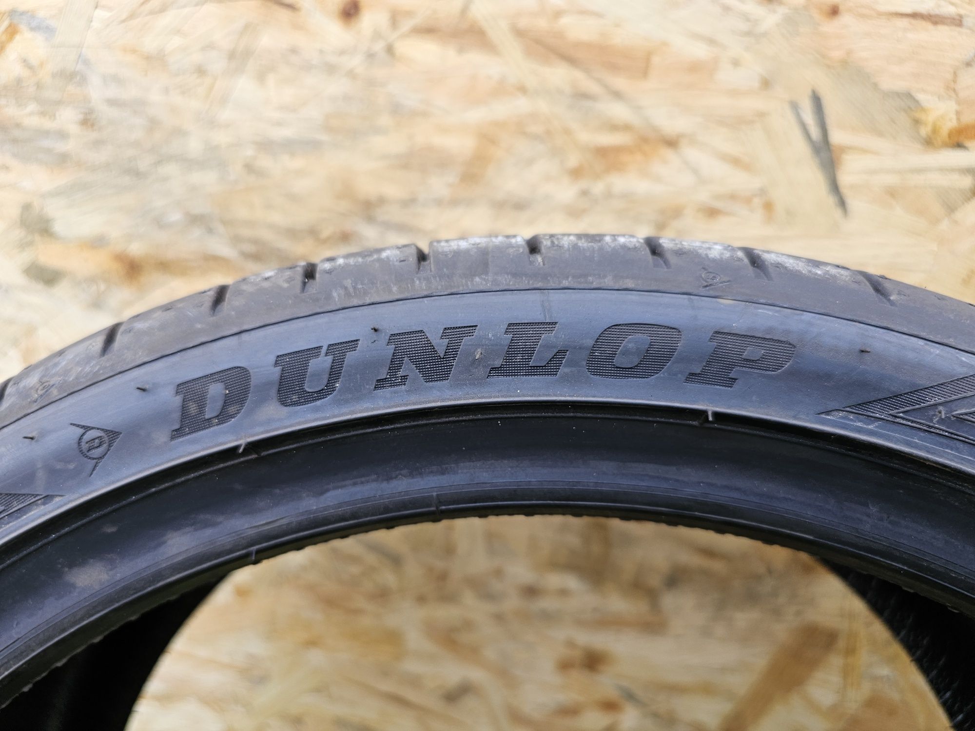 Idealne!!  2023rok!!  225/35 r18 Dunlop Sport Maxx RT2