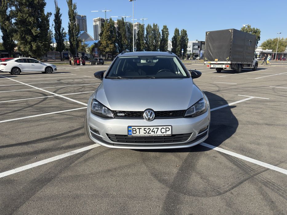 Volkswagen Golf VII 2.0 tdi 2015