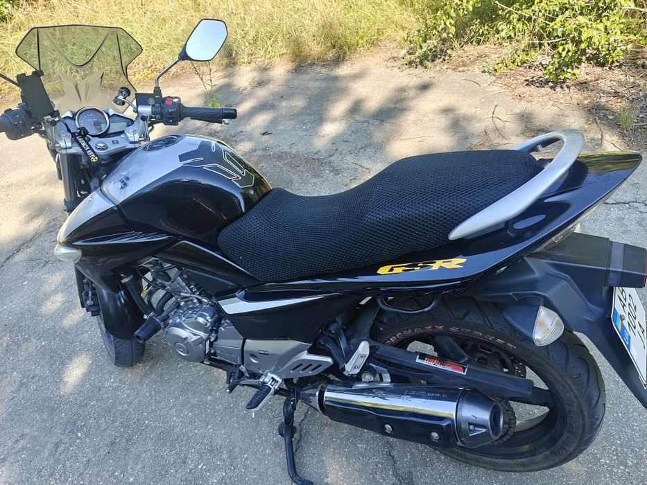 Suzuki GSR 250 інжектор