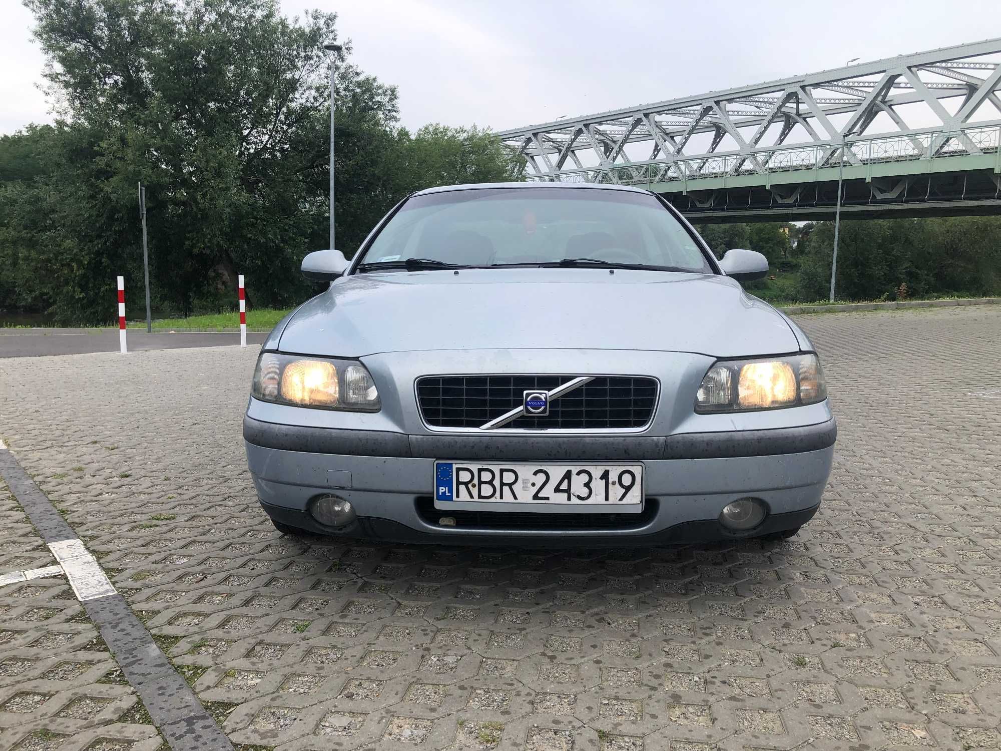 Volvo S60 2.4 benzyna + gaz; 2001 Hak