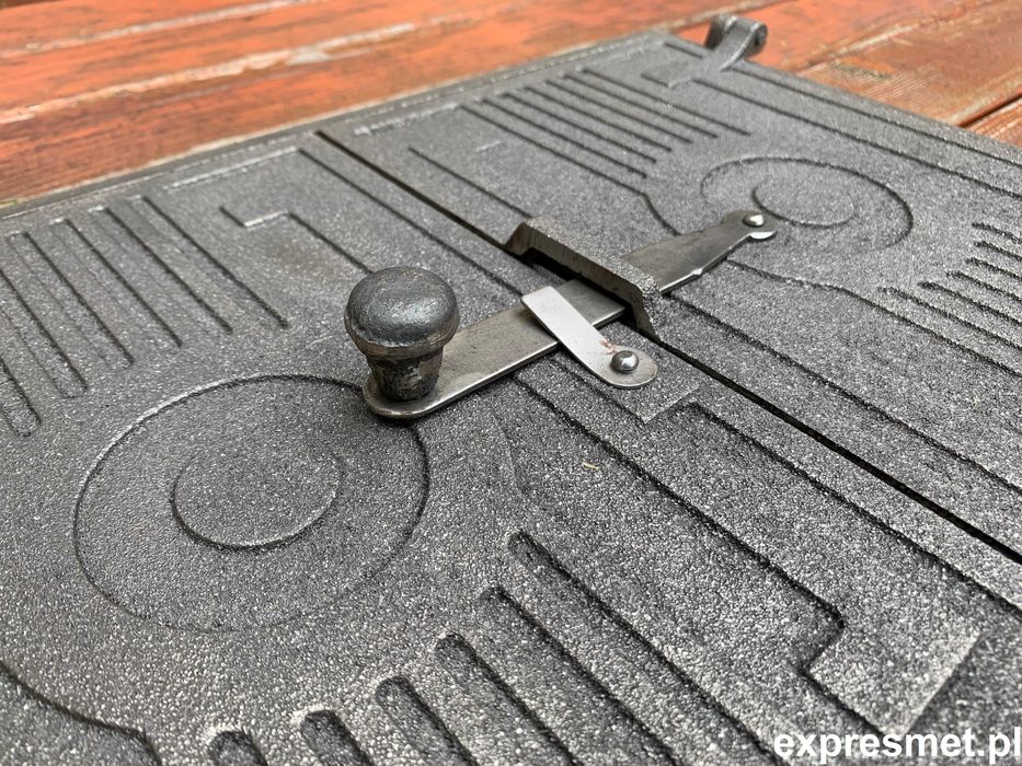 Wędzok Drzwiczki żeliwne do wędzarni,grilla,pieca,Retro ! Duże i małe